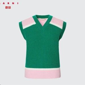 New Uniqlo x Marni Knitted V Neck Vest Dark Green Women’s Japanese Size M